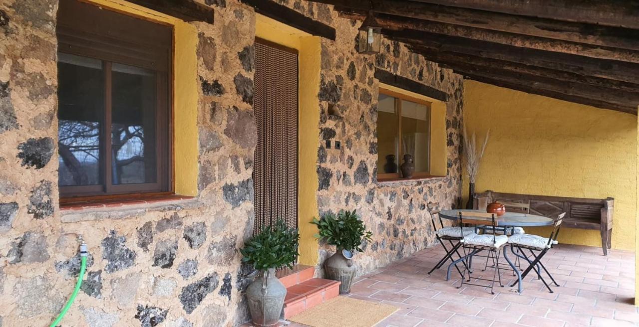 Casa Rural Las Traviesas 坎德莱达 外观 照片